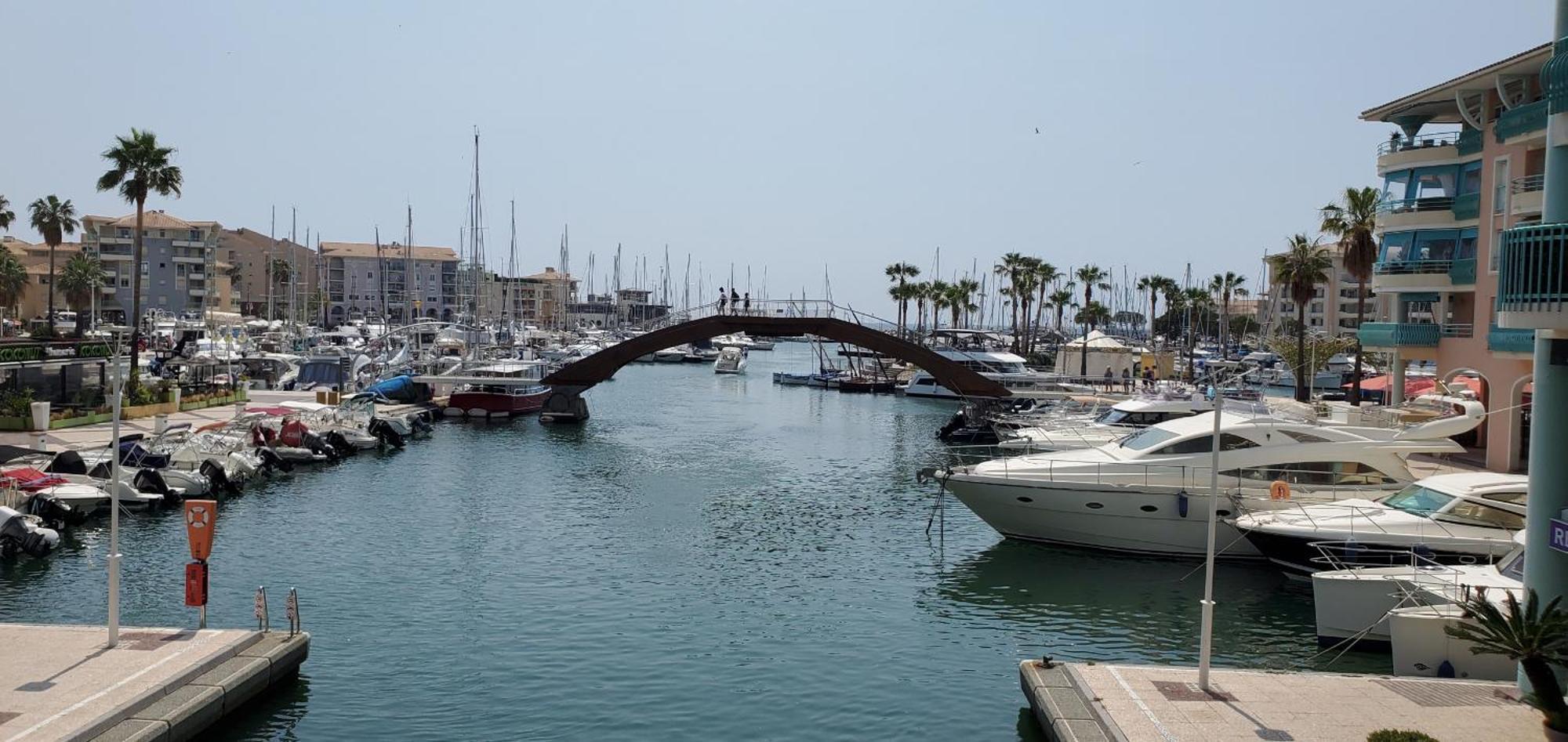 Residence Cap Hermes, Incroyable Vue Sur Le Port, Fréjus Exteriör bild