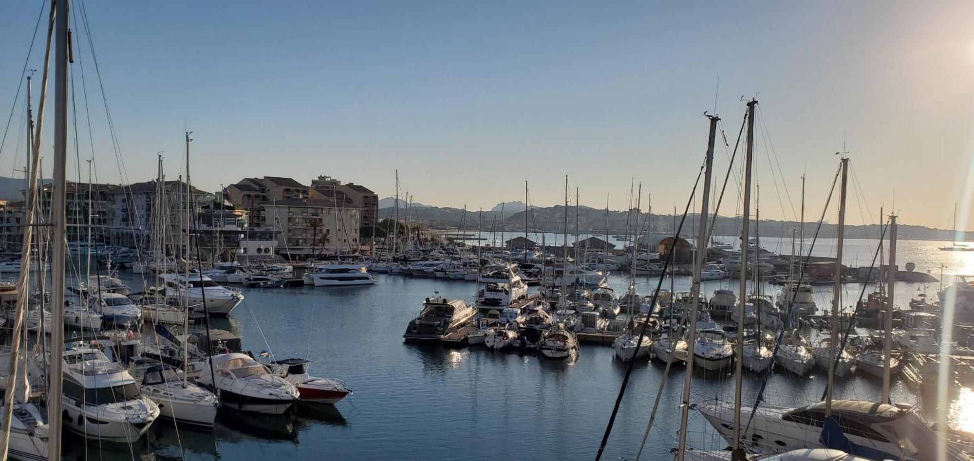 Residence Cap Hermes, Incroyable Vue Sur Le Port, Fréjus Exteriör bild